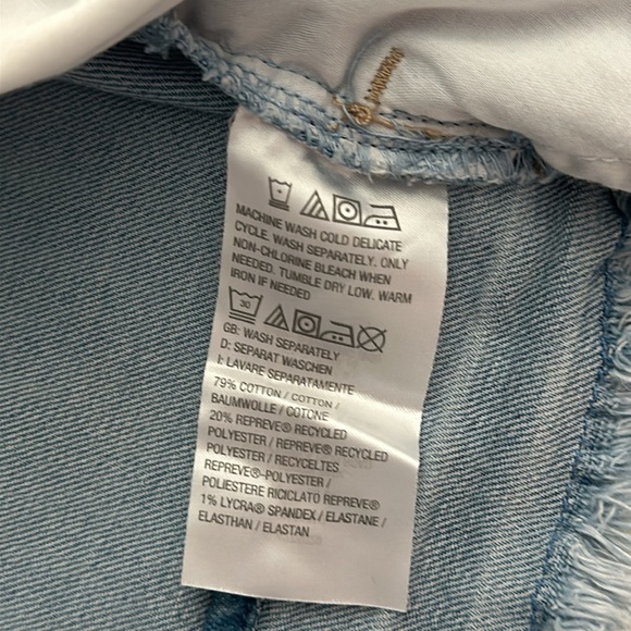 😎 Susan Graver Stretch Denim Jacket with Contrast Trim😎 - Picture 5 of 6